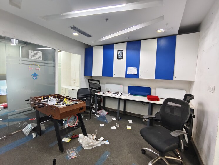 Team Area, ithums-62 Commercial Office Space 1132 Sq.Ft. In Sector 62 Noida 8933490