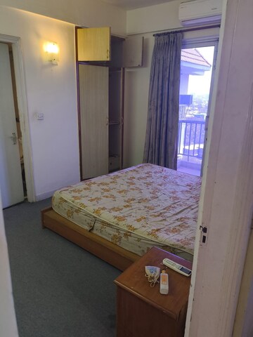 Bedroom in 2 BHK Apartment at DLF City Phase IV, Dlf Phase iv – for Rent