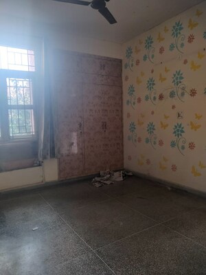 Room in 3 BHK Apartment at Vijay Ratan Vihar, Sector 15 – for Sale