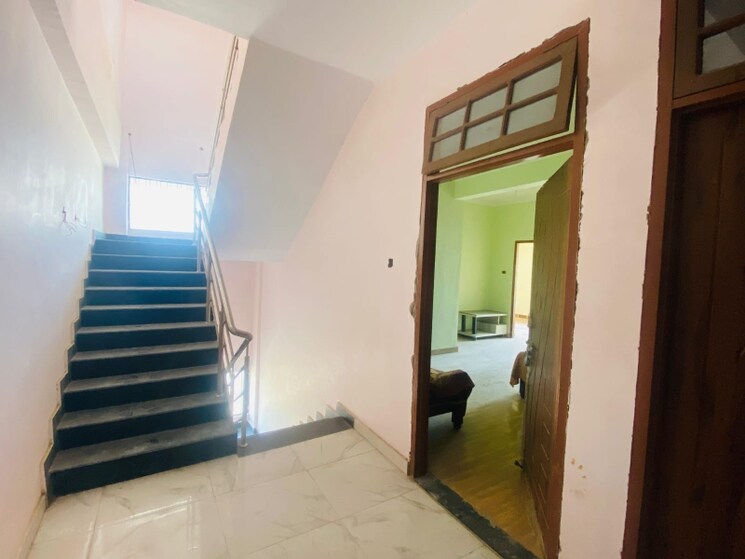 Room, indira nagar 2 Bedroom 900 Sq.Ft. Builder Floor In Indira Nagar Lucknow 8933596