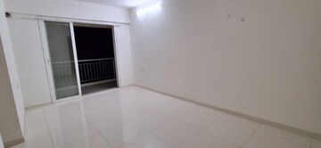 Room in 2 BHK Apartment at Godrej Emerald, Ghodbunder Road – for Rent