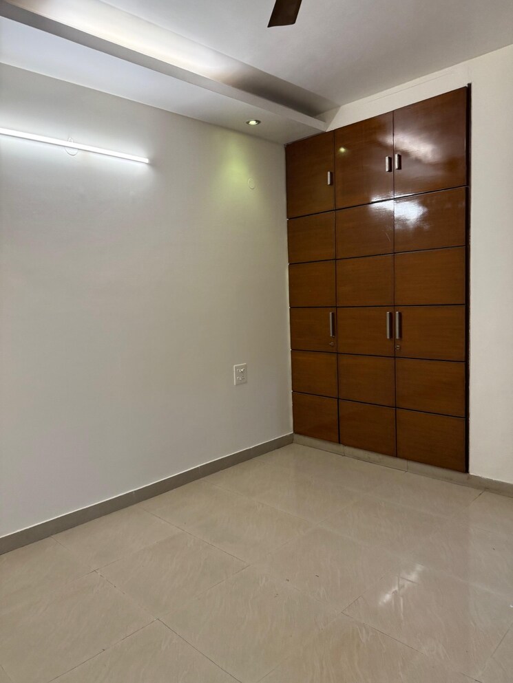 Room, ss-the-lilac 3 Bedroom 2400 Sq.Ft. Apartment In Sector 49 Gurgaon 8933620