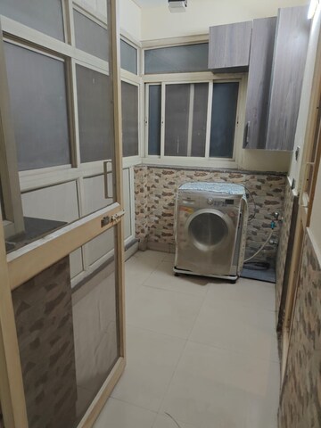 Master Bedroom in 4 BHK Apartment at Emerald Green, Sector 52 – for Rent