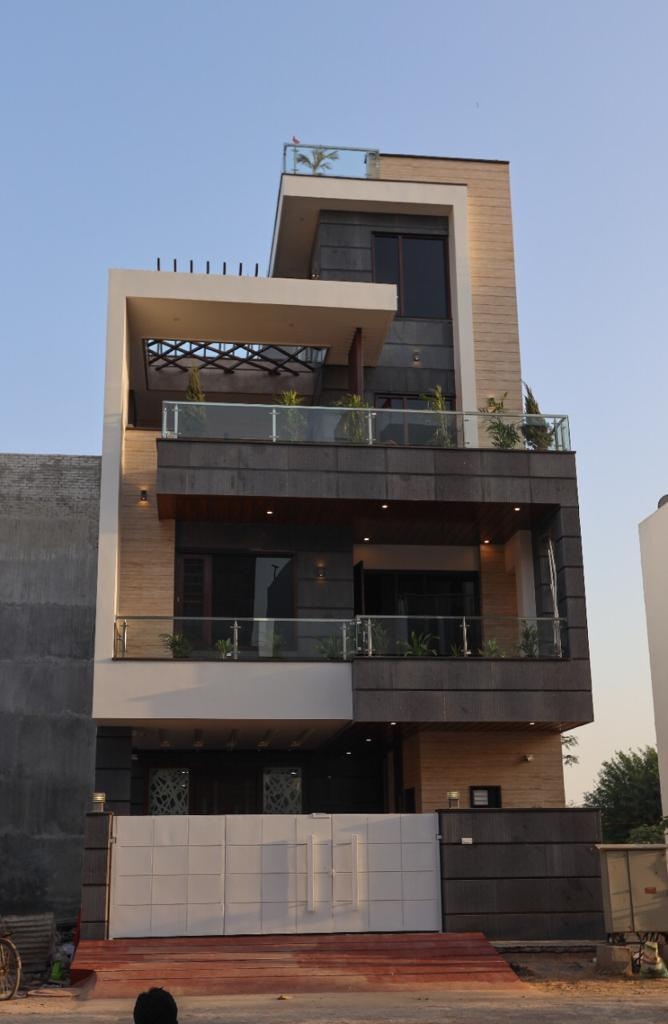 6 BHK + Pooja Room,Servant Room,Study Room,Extra Room Independent House For Sale in L D a 