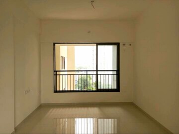 Room in 3 BHK Apartment at Piramal Revanta, Mulund West – for Rent