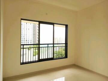 Room in 3 BHK Apartment at Piramal Revanta, Mulund West – for Rent