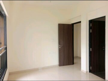 Room in 3 BHK Apartment at Piramal Revanta, Mulund West – for Rent