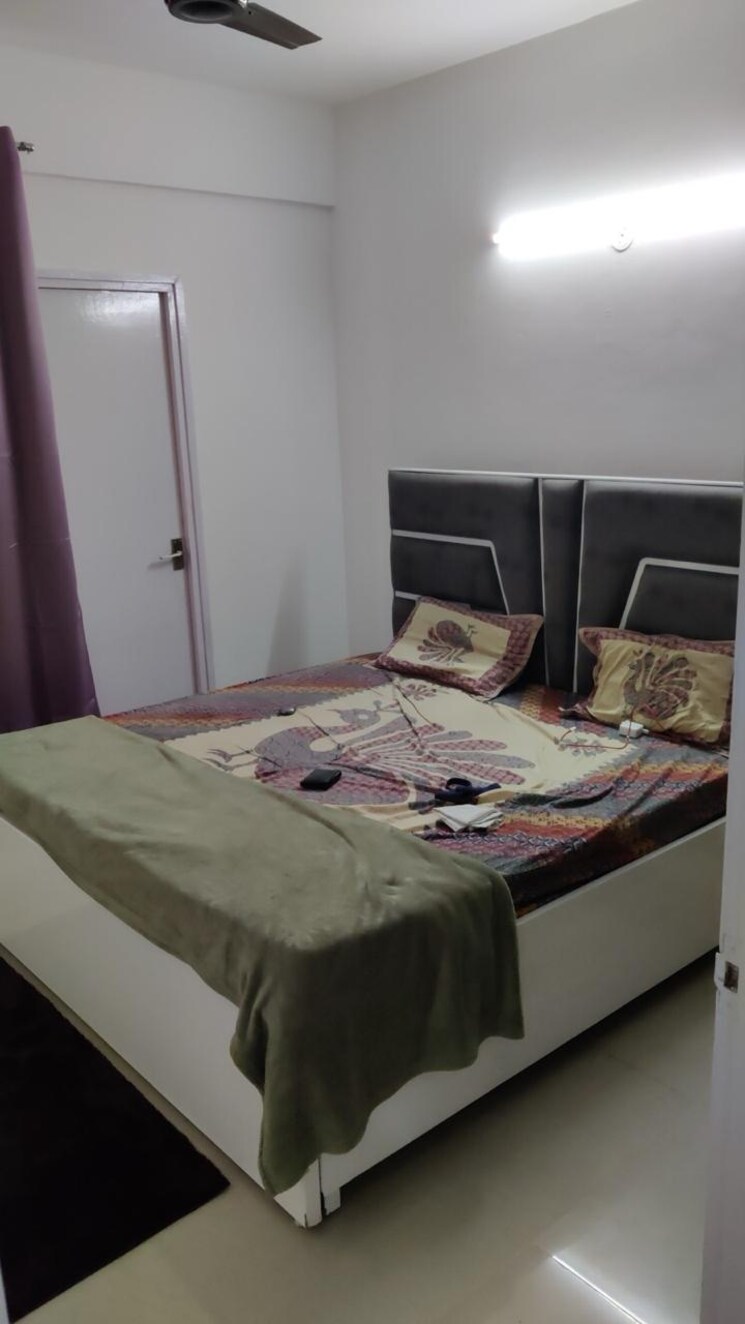 Bedroom, suncity-avenue-76 2 Bedroom 682 Sq.Ft. Apartment In Sector 76 Gurgaon 8933726