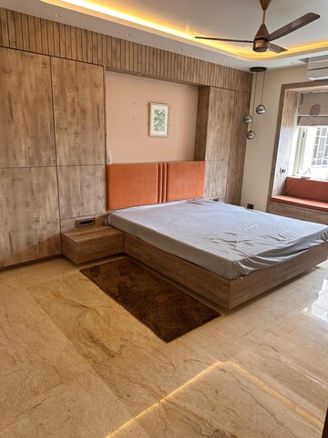 Bedroom in 4 BHK Builder Floor at New Alipore – for Rent
