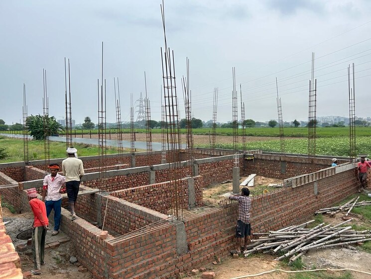 undefined, hlp-palmillas  900 Sq.Ft. Plot In Vip Road Zirakpur 8933798