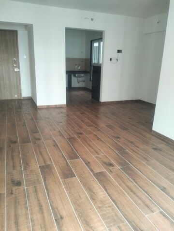 Room in 4 BHK Apartment at Unique K Town, Kiwale – for Rent