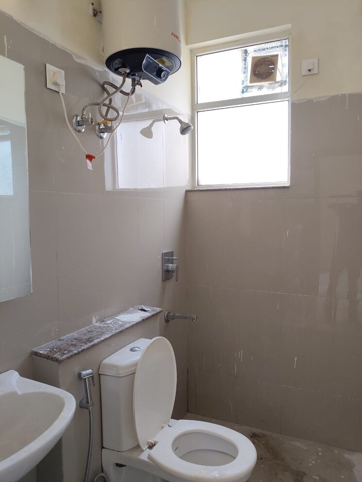 Bathroom, emaar-mgf-emerald-hills 3 Bedroom 1380 Sq.Ft. Builder Floor In Sector 65 Gurgaon 8933880