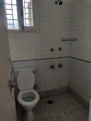 Bathroom in 3 BHK Builder Floor at Unitech South City II, Sector 50 – for Rent