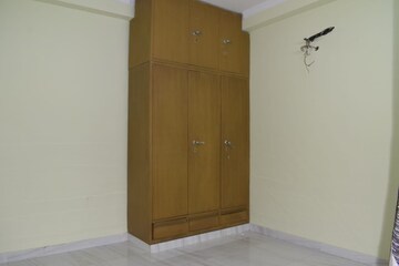 Room in 3 BHK Builder Floor at Kohli One Malibu Town, Sector 47 – for Rent
