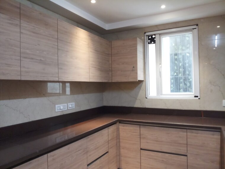 Kitchen, shivalik colony 3 Bedroom 190 Sq.Yd. Builder Floor In Shivalik Colony Delhi 8933900