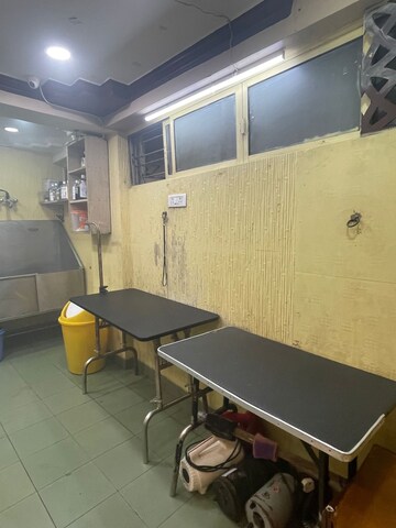 Team Area in  Shop at Park Street – for Rent