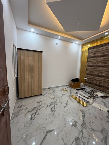 Bedroom in 3 BHK Independent House at Gomti Nagar – for Sale