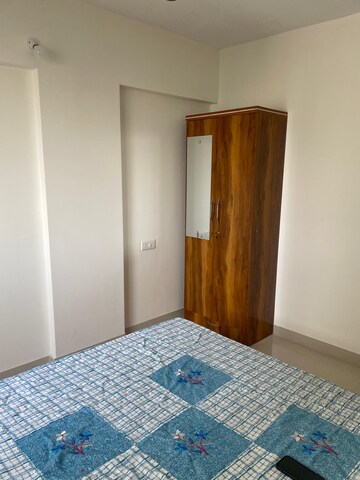 Bedroom in 1 BHK Apartment at Kalyani Nagar – for Rent