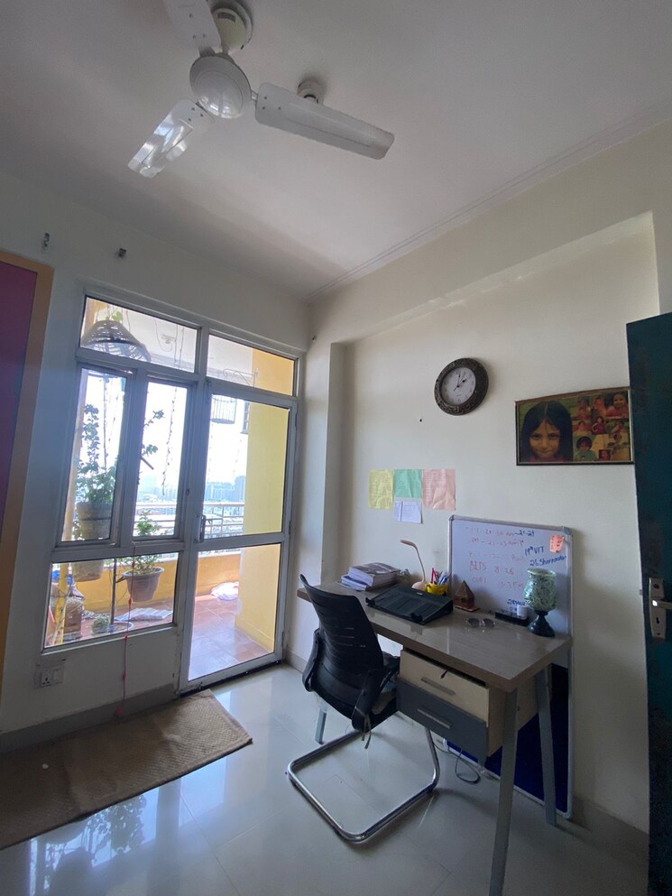 Living Room, dreamland-the-willows 3 Bedroom 1885 Sq.Ft. Apartment In Sain Vihar Ghaziabad 8933982