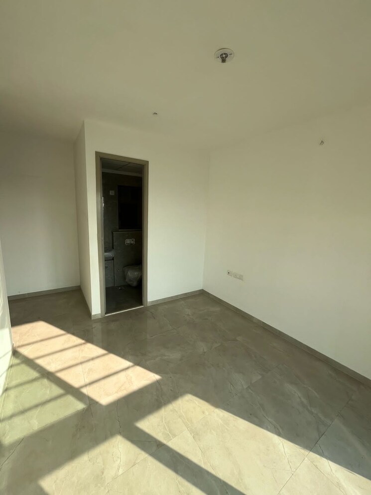 Master Bedroom, dlh-metroview 2 Bedroom 960 Sq.Ft. Apartment In Andheri West Mumbai 8933985