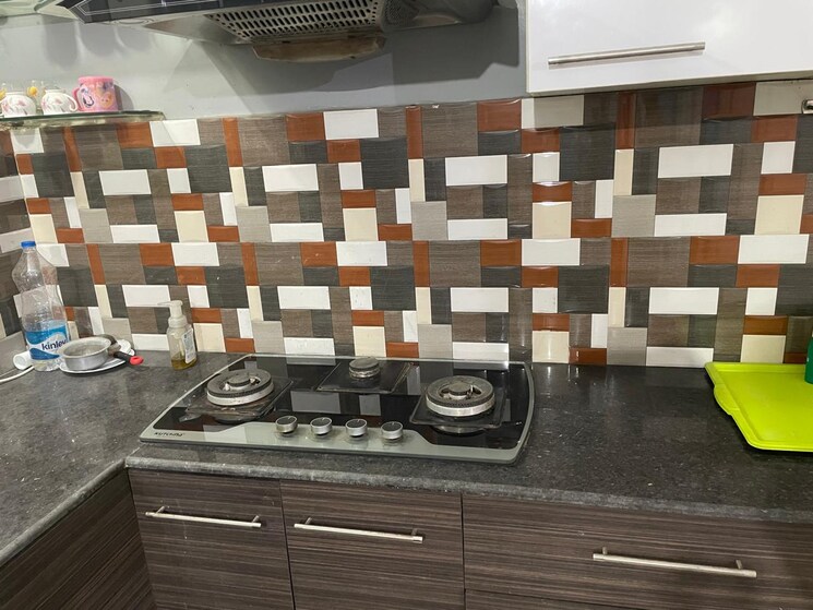  Parking, behala 2 Bedroom 900 Sq.Ft. Builder Floor In Behala Kolkata 8934007