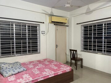 Bedroom in 2 BHK Builder Floor at Behala – for Rent