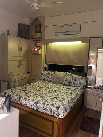 Bedroom in 2 BHK Apartment at Avinash Tower, Andheri West – for Rent