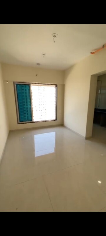 1 BHK Apartment For Rent in Hirani Om Sukhkarta Heights, Vikhroli East