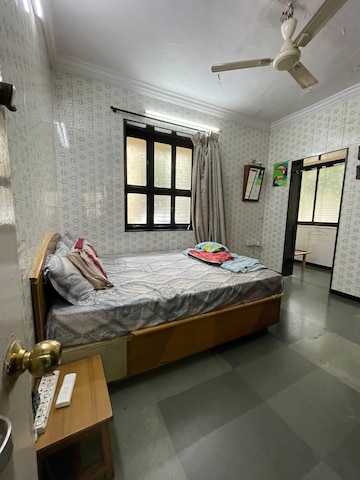 Bedroom in 2 BHK Apartment at Shree Mangesh, Chembur – for Rent