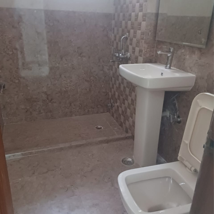 Bathroom, saket 3 Bedroom 2000 Sq.Ft. Builder Floor In Saket Delhi 8934038