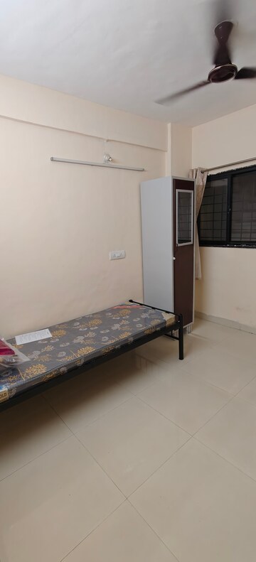 Room in 1 BHK Independent House at Gokhalenagar – for Rent