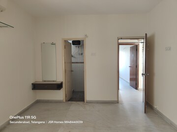 Room in 3 BHK Apartment at Kamala Residency Secunderabad, West Marredpally – for Rent