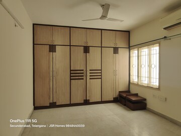 Room in 3 BHK Apartment at Kamala Residency Secunderabad, West Marredpally – for Rent