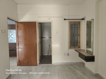 Room in 3 BHK Apartment at Kamala Residency Secunderabad, West Marredpally – for Rent