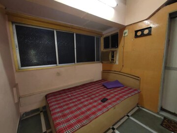 Bedroom in 1 RK Apartment at Silver Castle Andheri East, Andheri East – for Rent
