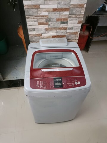 Furnished Amenities in 1 RK Apartment at Andheri Heights, Andheri East – for Rent