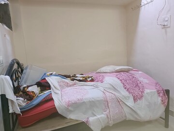 Bedroom in 1 RK Apartment at Andheri Heights, Andheri East – for Rent