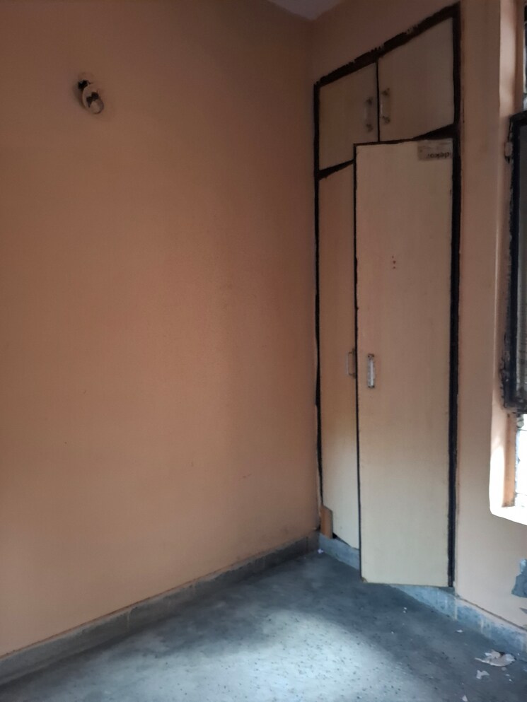 undefined, tulip-mall 1 RK 410 Sq.Ft. Apartment In Sector 46 Noida 8934118