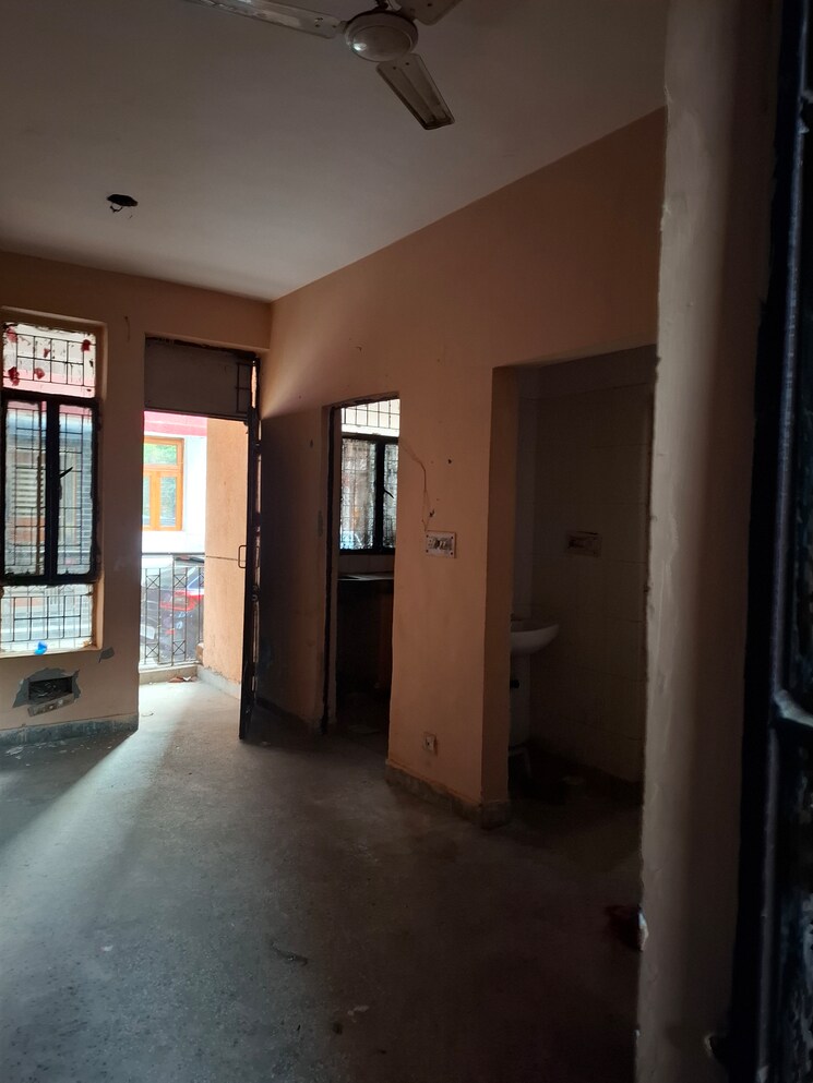 undefined, tulip-mall 1 RK 410 Sq.Ft. Apartment In Sector 46 Noida 8934118