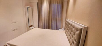 Master Bedroom in 1 BHK Apartment at Hiranandani Regent Hill, Powai – for Rent