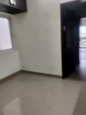 Room in 2 BHK Apartment at Spaze Privy, Sector 72 – for Rent