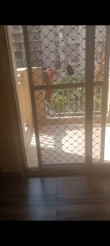 Room in 2 BHK Apartment at Hawelia Valencia Square, Sector 1 Greater Noida – for Rent