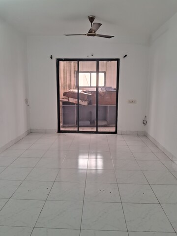 Room in 3 BHK Apartment at Aundh – for Rent