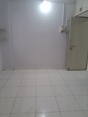 Room in 3 BHK Apartment at Aundh – for Rent