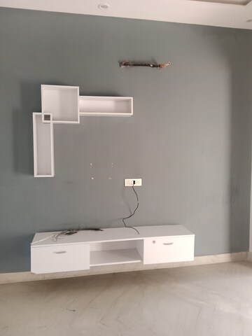 Furnished Amenities in 2 BHK Builder Floor at Sector 25 – for Rent