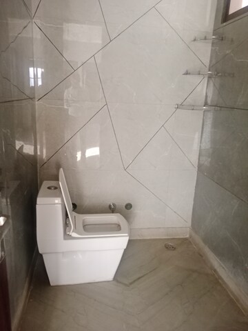 Bathroom in 2 BHK Builder Floor at Sector 25 – for Rent