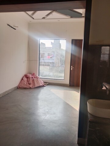 Bedroom in 2 BHK Builder Floor at Sector 25 – for Rent
