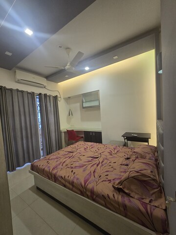 Bedroom in 3 BHK Apartment at Baner – for Rent