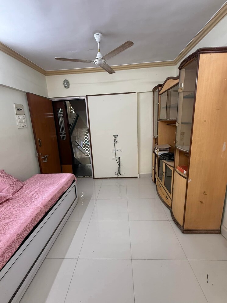 Room, andheri west 1 Bedroom 380 Sq.Ft. Apartment In Andheri West Mumbai 8934188