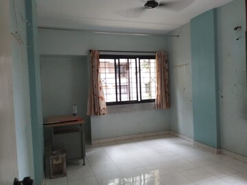 Room in 3 BHK Apartment at Nirmiti Horizon, Aundh – for Rent